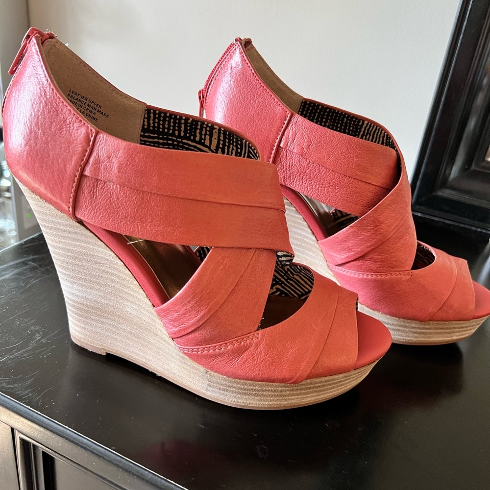 Seychelles Wedges